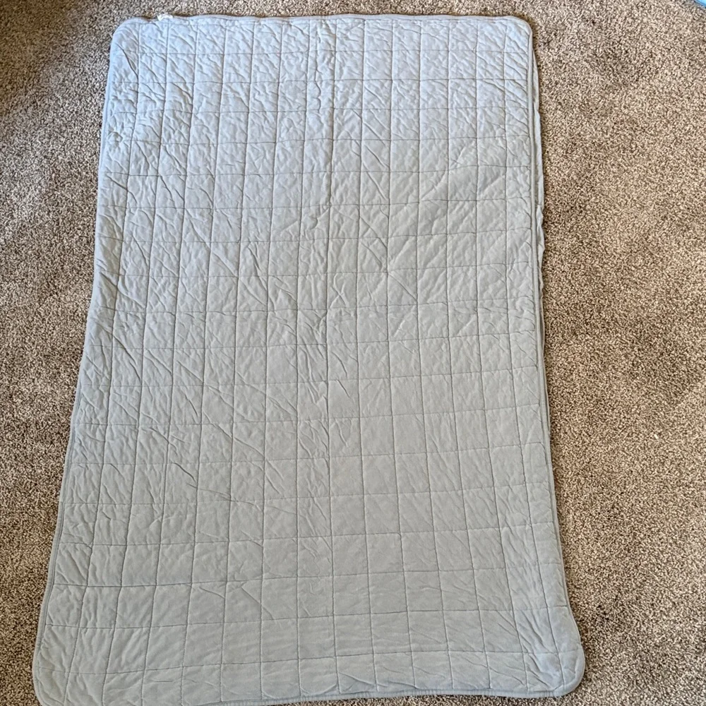 Kyte BABY Fog Blue toddler Blanket - Picture 3 of 5